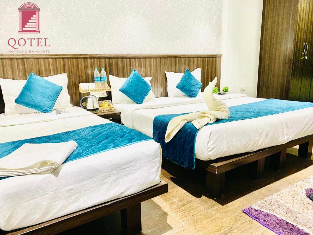 Qotel Hotel Rajouri Garden Above Ritu Marbles, Near Rajouri Garden Metro Station-Couple Friendly New Delhi Eksteriør billede
